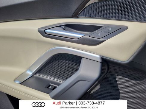 Used 2025 Audi Q5 Premium w/ Convenience Package AWD/4WD image 10