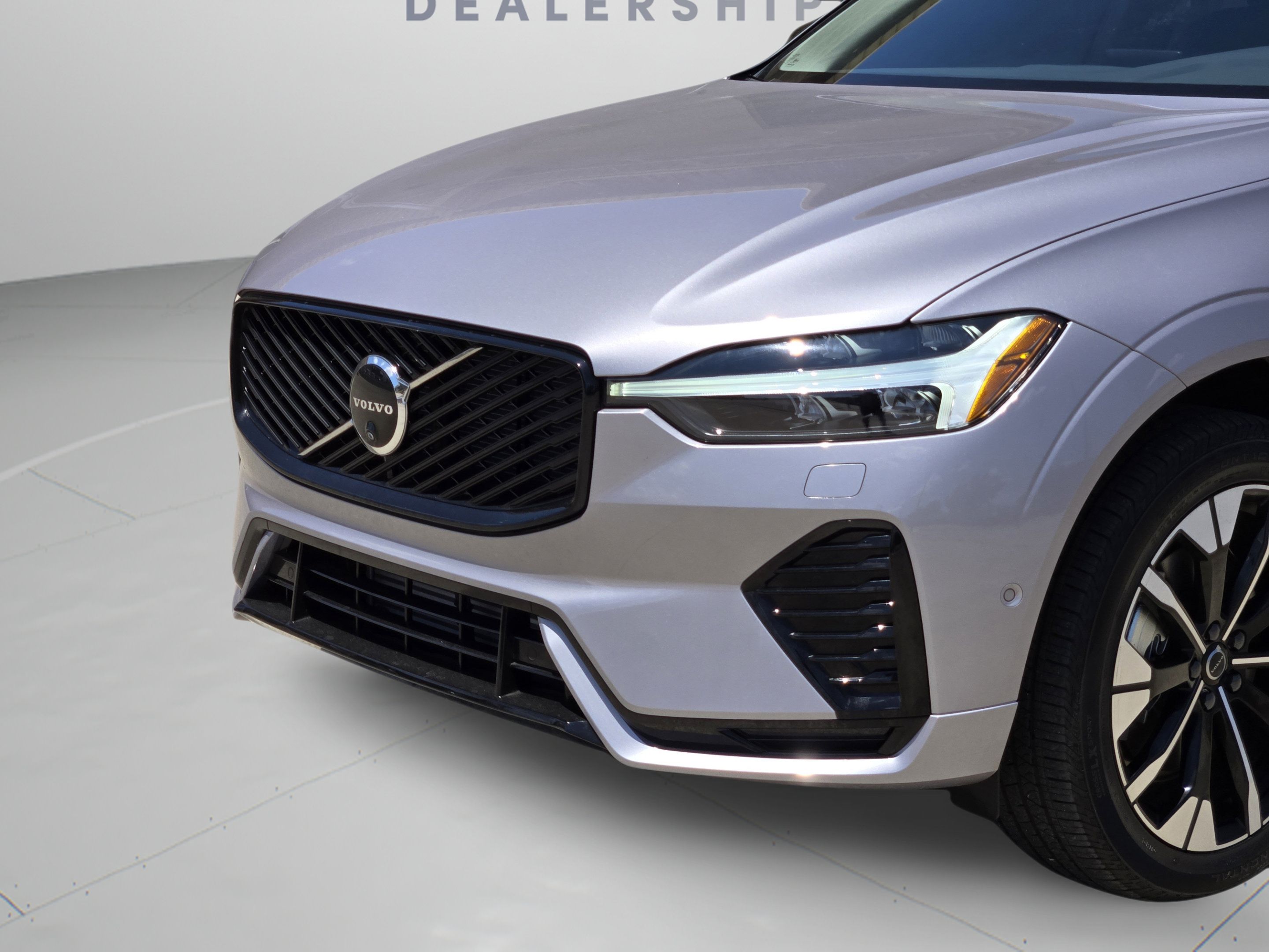 Certified 2026 Volvo XC60 T8 Plus w/ Protection Package Premier AWD/4WD image 32