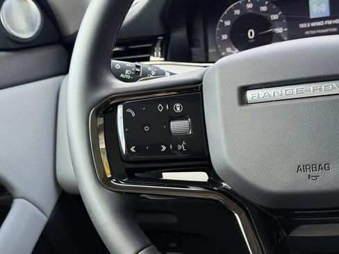 Certified 2025 Land Rover Range Rover Evoque Dynamic SE image 17