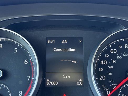 Used 2015 Volkswagen Golf SE image 18