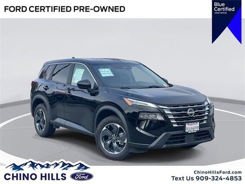 Used 2024 Nissan Rogue SV image 1