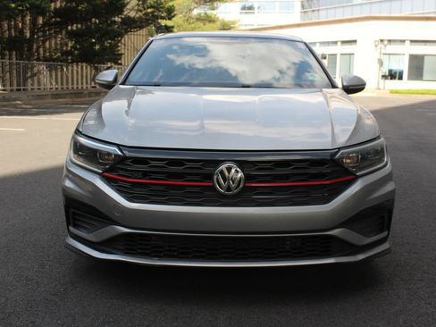 Used 2019 Volkswagen Jetta GLI Autobahn FWD image 3