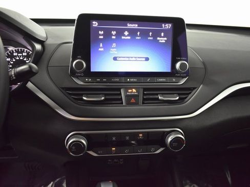 Used 2022 Nissan Altima 2.5 SV image 19