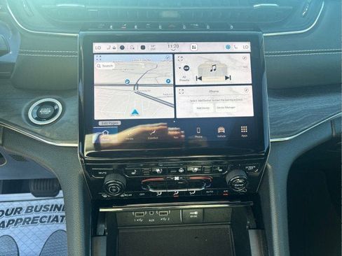 Used 2023 Jeep Grand Cherokee Overland w/ Luxury Tech Group IV image 15