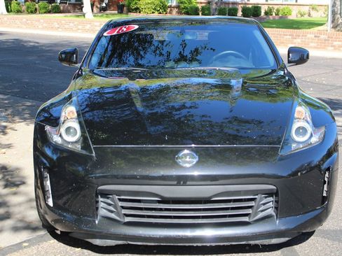 Used 2018 Nissan 370Z w/ Sport Package image 14