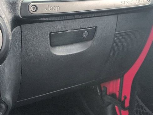 Used 2017 Jeep Wrangler Unlimited Sport AWD/4WD image 16