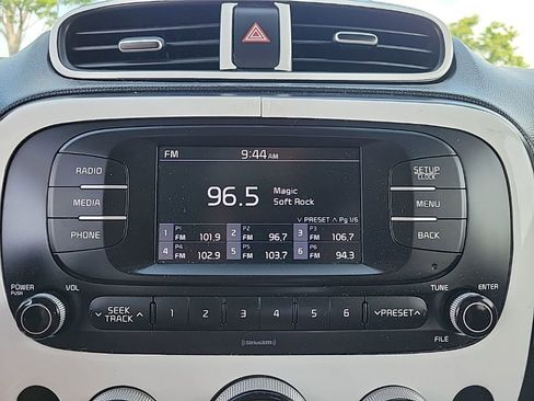 Used 2018 Kia Soul FWD image 14