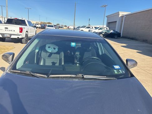 Used 2017 Toyota Camry SE image 8