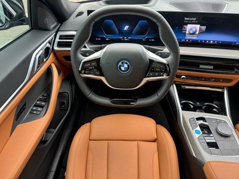 Certified 2025 BMW i4 xDrive40i w/ Premium Package image 19