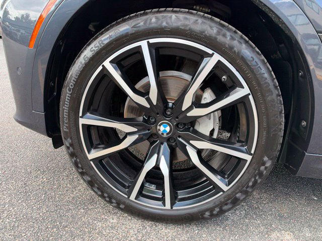 Used 2019 BMW X7 xDrive40i w/ Premium Package AWD/4WD image 9