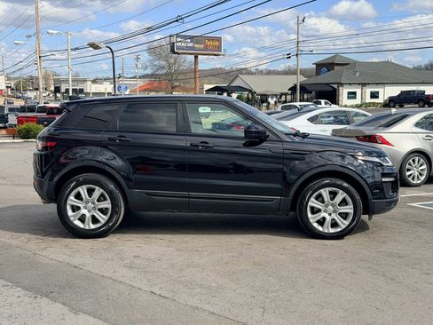 Used 2019 Land Rover Range Rover Evoque SE Premium image 7