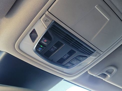 Used 2022 Acura MDX FWD w/ Technology Package image 22