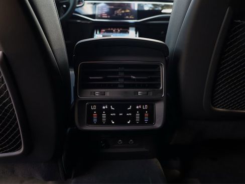 New 2026 Audi Q8 Premium Plus image 24