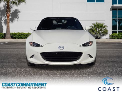 Used 2022 MAZDA MX-5 Miata Grand Touring image 2