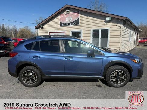 Used 2019 Subaru Crosstrek 2.0i Premium image 2