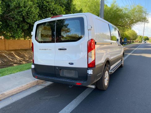 Used 2025 Ford Transit 250 Low Roof w/ Exterior Upgrade Package RWD image 4