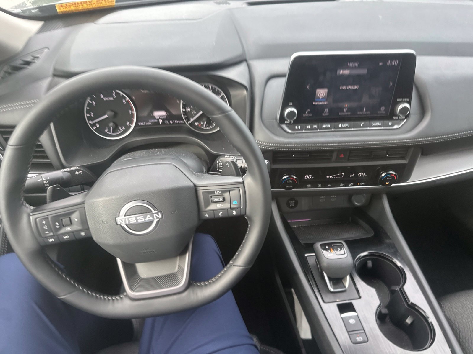 Used 2026 Nissan Rogue SV FWD image 17