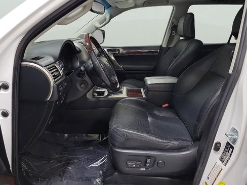 Used 2018 Lexus GX 460 image 12