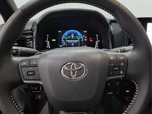 Certified 2026 Toyota Camry SE FWD image 16