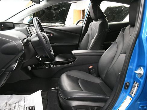 Certified 2022 Toyota Prius Prime XLE image 9