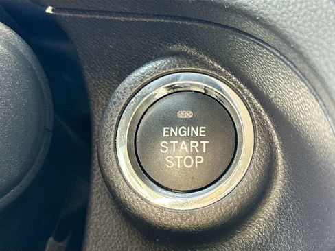 Used 2020 Subaru Ascent Premium w/ Convenience Package image 21