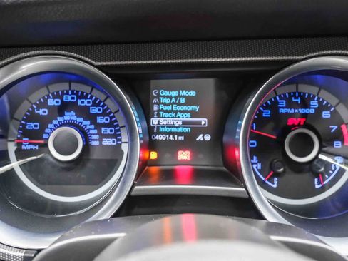 Used 2014 Ford Mustang Shelby GT500 w/ Equipment Group 821A RWD image 25