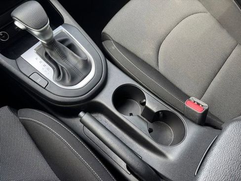 Used 2022 Kia Forte LXS image 20