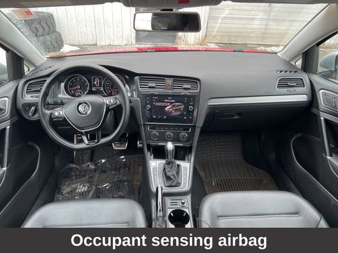 Used 2019 Volkswagen Golf Alltrack image 21