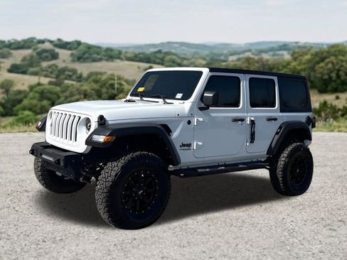Used 2022 Jeep Wrangler Unlimited Sport AWD/4WD image 3