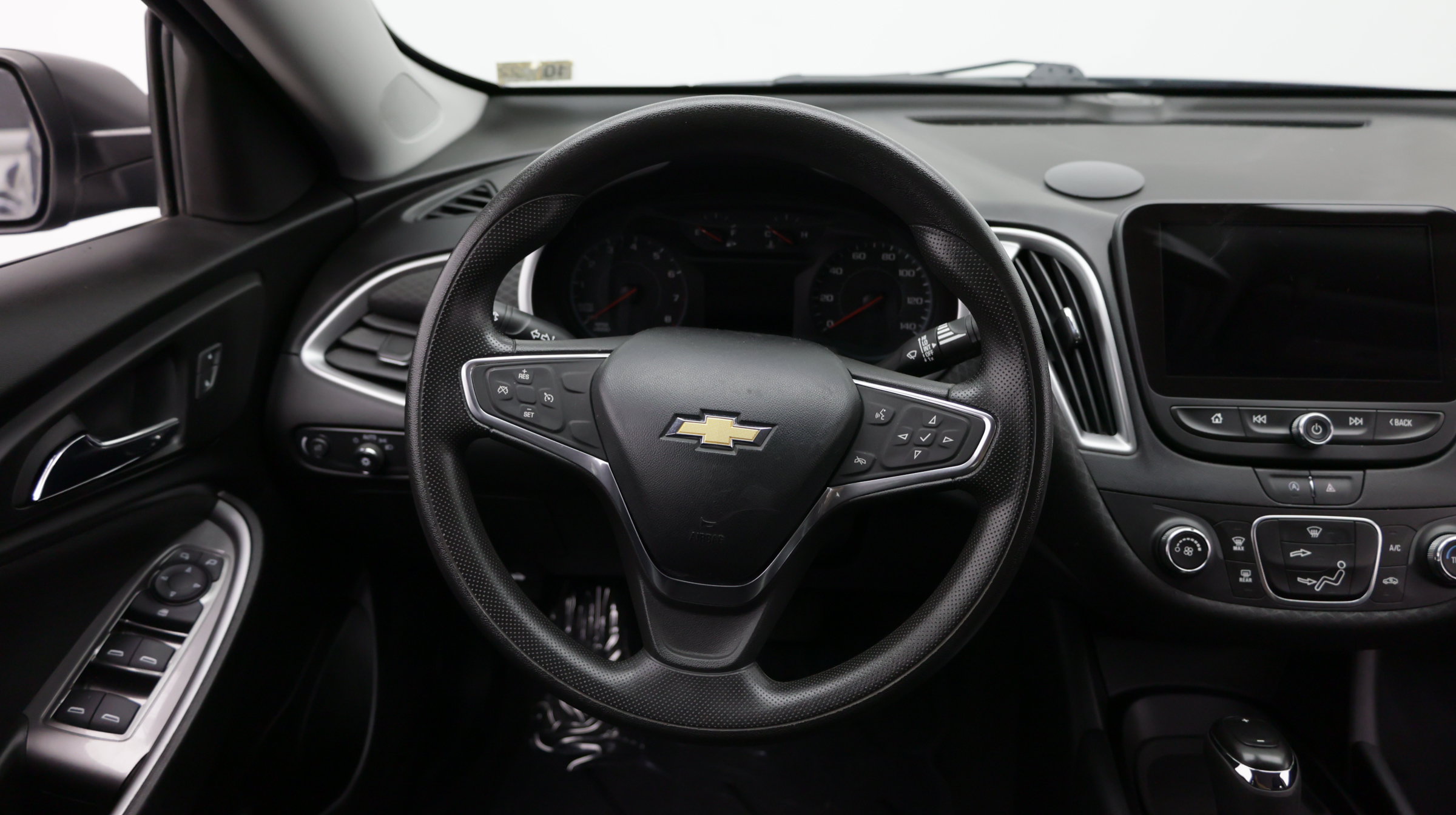 Used 2020 Chevrolet Malibu LS FWD image 34
