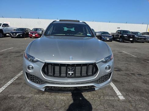 Used 2017 Maserati Levante S AWD/4WD image 3