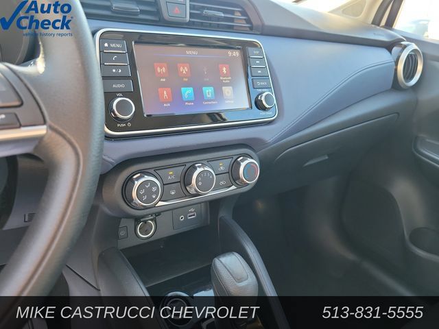 Used 2024 Nissan Versa SV FWD image 15