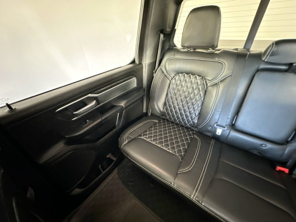 Used 2022 RAM 1500 Big Horn AWD/4WD image 12
