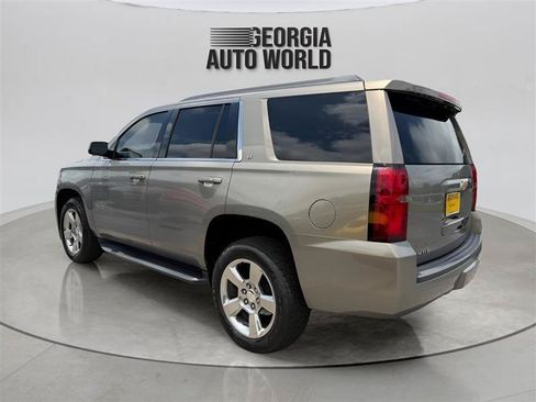 Used 2018 Chevrolet Tahoe LT w/ Luxury Package RWD image 12