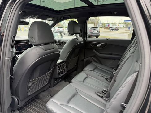 Used 2023 Audi Q7 2.0T Premium Plus w/ Premium Plus Package AWD/4WD image 5