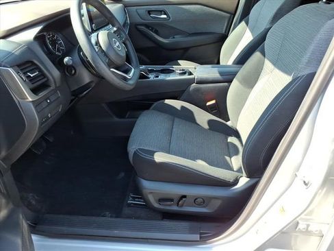Used 2023 Nissan Rogue SV AWD/4WD image 14