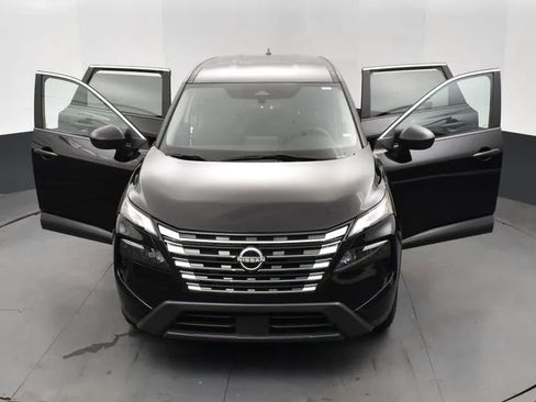 Used 2024 Nissan Rogue S FWD image 10