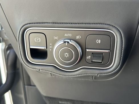 Used 2025 Mercedes-Benz G 63 AMG 4MATIC image 37