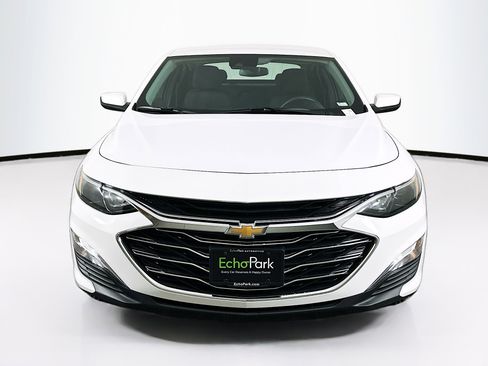 Used 2024 Chevrolet Malibu LS image 2