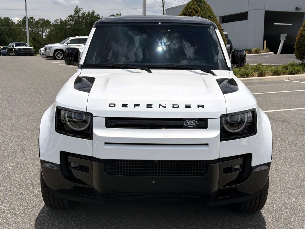 New 2026 Land Rover Defender 110 X-Dynamic SE AWD/4WD image 8