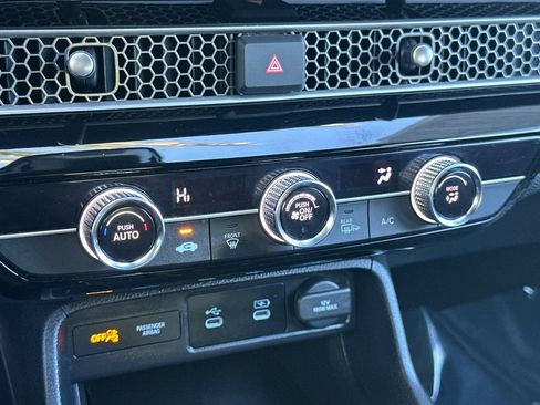 Used 2025 Honda Civic Sport image 18