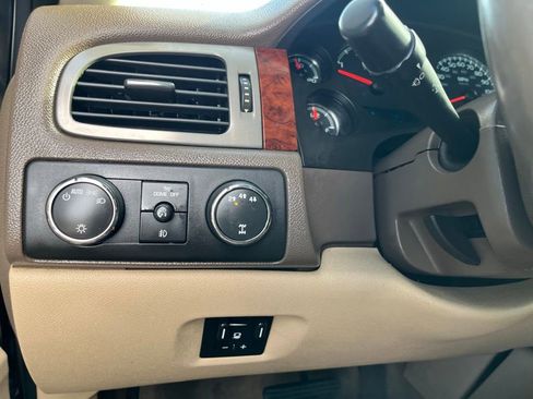 Used 2014 GMC Sierra 2500 SLT w/ SLT Convenience Package image 28