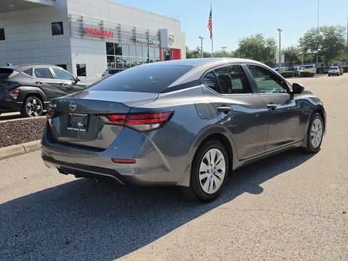 Certified 2025 Nissan Sentra S FWD image 8