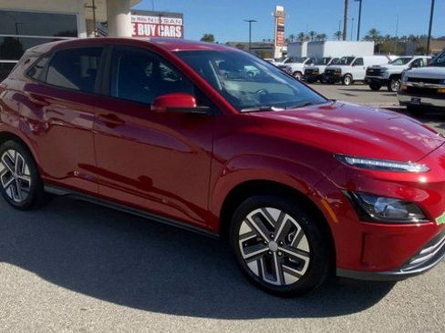 Used 2023 Hyundai Kona SEL w/ Cargo Package image 2