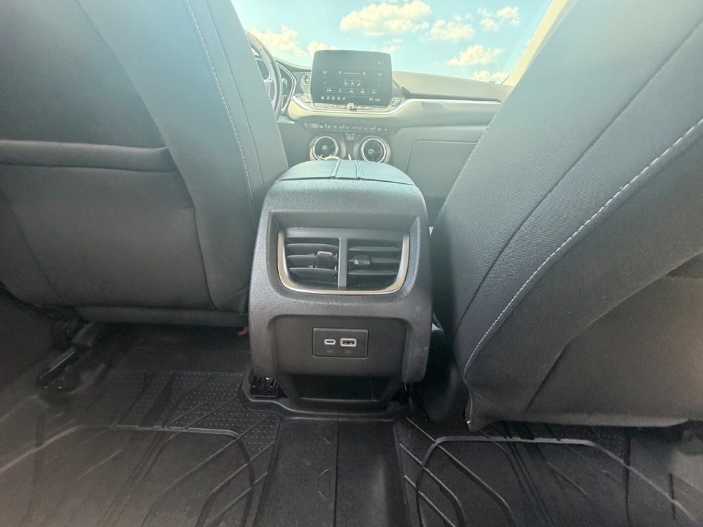 Used 2024 Chevrolet Blazer LT w/ Convenience Package FWD image 37