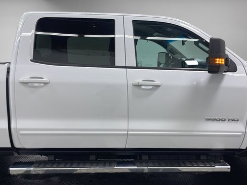 Used 2019 Chevrolet Silverado 3500 LT w/ LT Fleet Convenience Package AWD/4WD image 19