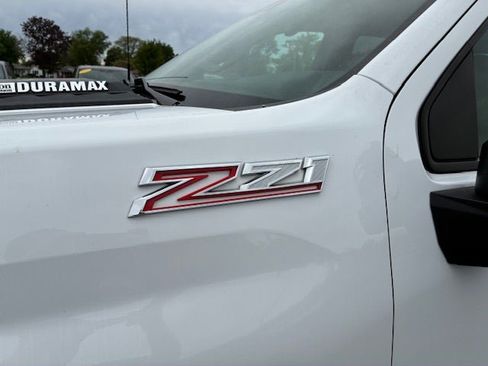 Used 2024 Chevrolet Silverado 2500 LTZ w/ LTZ Plus Package AWD/4WD image 11