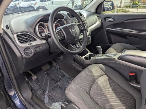 Used 2018 Dodge Journey SE image 25