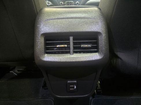 Used 2024 Chevrolet Equinox LT AWD/4WD image 24