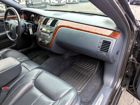 Used 2007 Cadillac DTS image 25